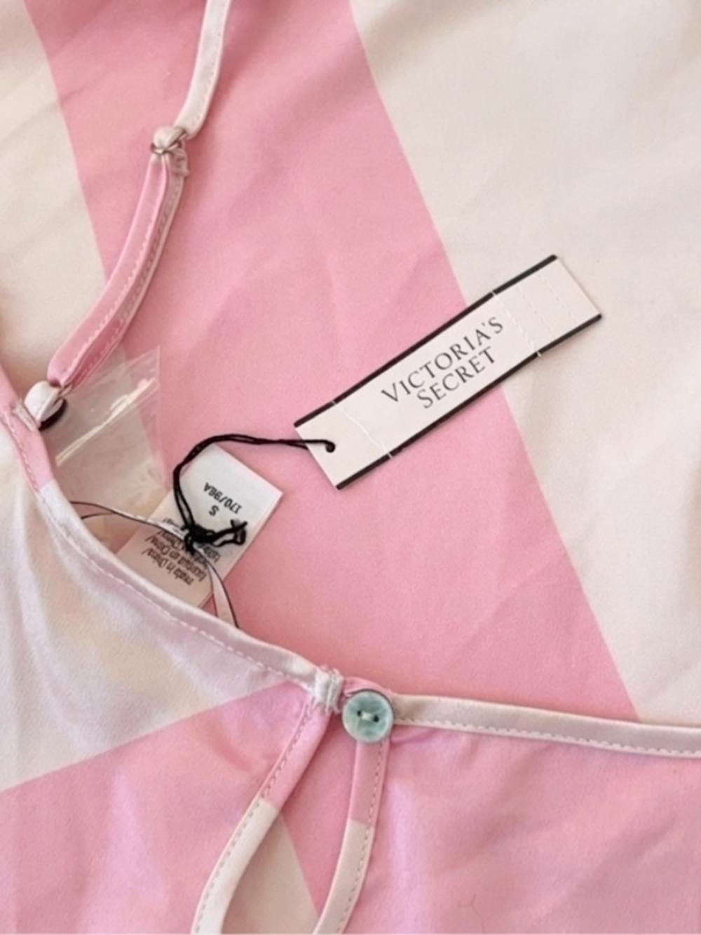 Victoria’s Secret Satin Cami Top Small New - Picture 4 of 4